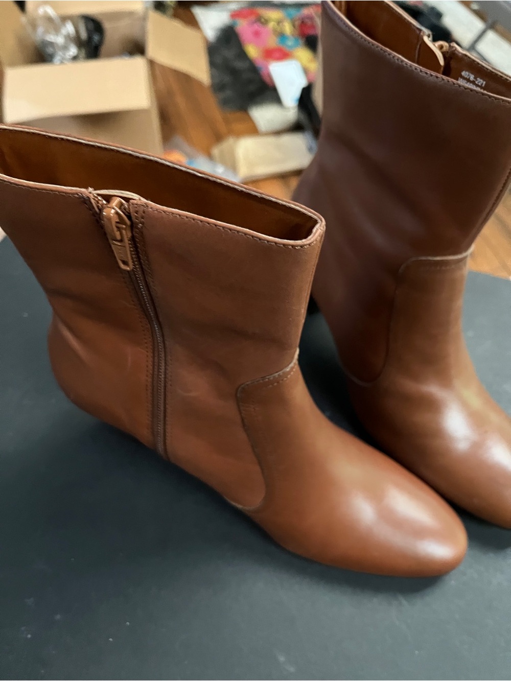 Sleek Tan Leather Mid-Calf Heeled Boots - Picture 2 of 4